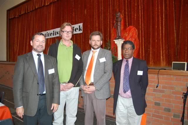 Van links naar rechts: Johan Deckmyn, Marcel Bas, Frans de Klerk, Mongezi Guma
